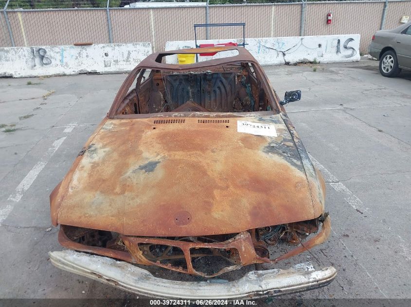 1998 BMW 323Is Is VIN: WBABF7324WEH42278 Lot: 39724311