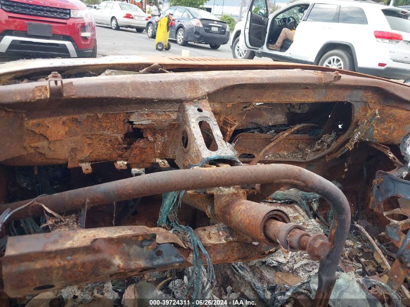 1998 BMW 323Is Is VIN: WBABF7324WEH42278 Lot: 39724311