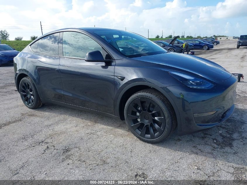 7SAYGDED4RF075044 2024 TESLA MODEL Y - Image 1