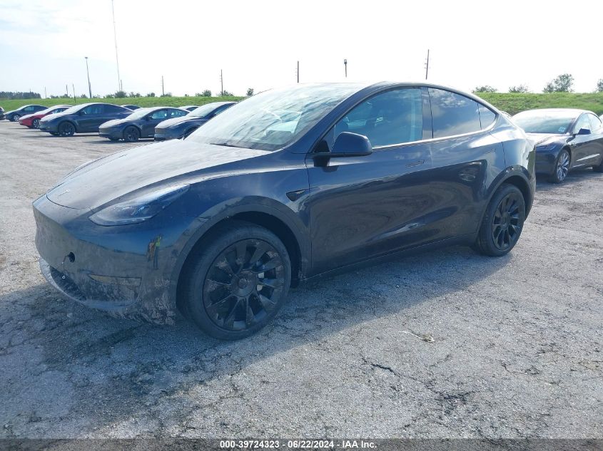 7SAYGDED4RF075044 2024 TESLA MODEL Y - Image 2