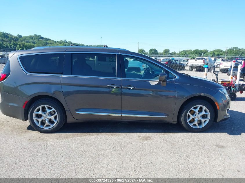 2017 Chrysler Pacifica Touring-L Plus VIN: 2C4RC1EG9HR722370 Lot: 39724325