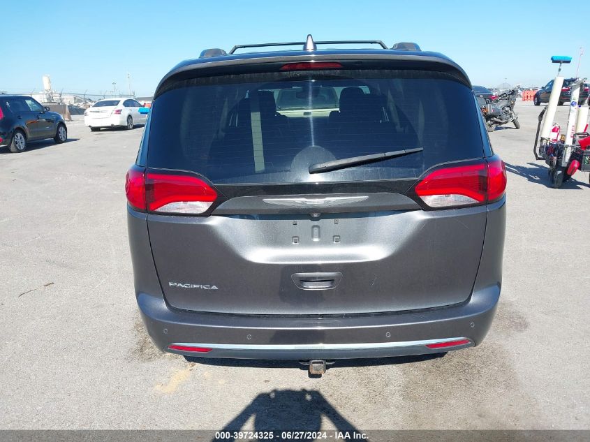 2017 Chrysler Pacifica Touring-L Plus VIN: 2C4RC1EG9HR722370 Lot: 39724325