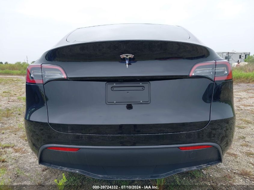 2024 Tesla Model Y Long Range/Rwd VIN: 7SAYGDED4RF089896 Lot: 39724332