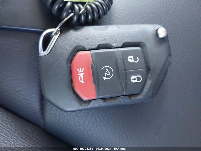 2023 Jeep Gladiator Mojave 4X4 VIN: 1C6JJTEG5PL555633 Lot: 39724359