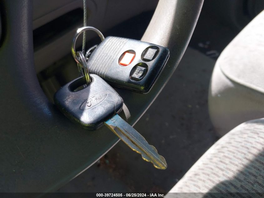 1997 Ford Expedition Eddie Bauer/Xlt VIN: 1FMEU18W7VLA55846 Lot: 39724505