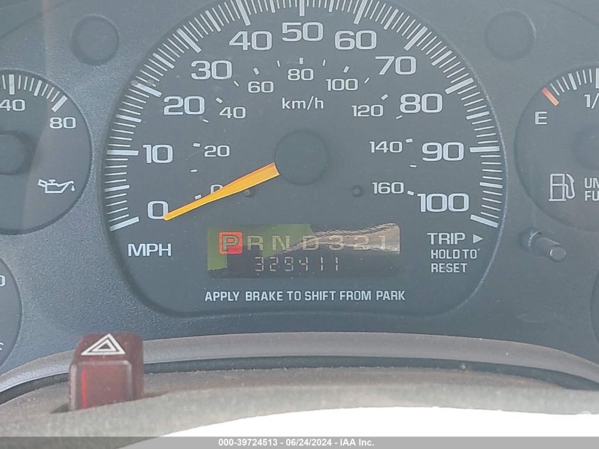 2000 Chevrolet Astro VIN: 1GNDM19W2YB102734 Lot: 39724513