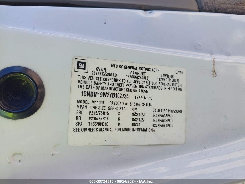 2000 Chevrolet Astro VIN: 1GNDM19W2YB102734 Lot: 39724513