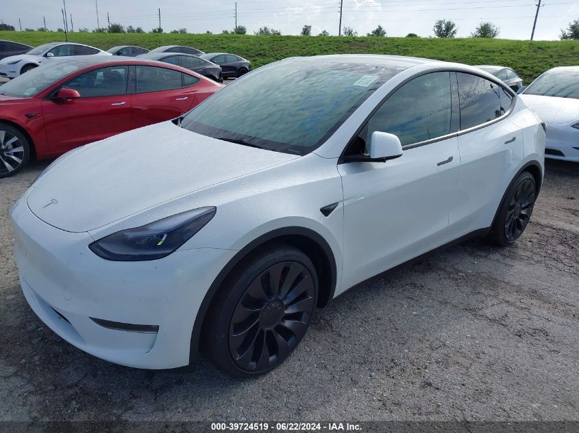 7SAYGDEF1RA281842 2024 TESLA MODEL Y - Image 2