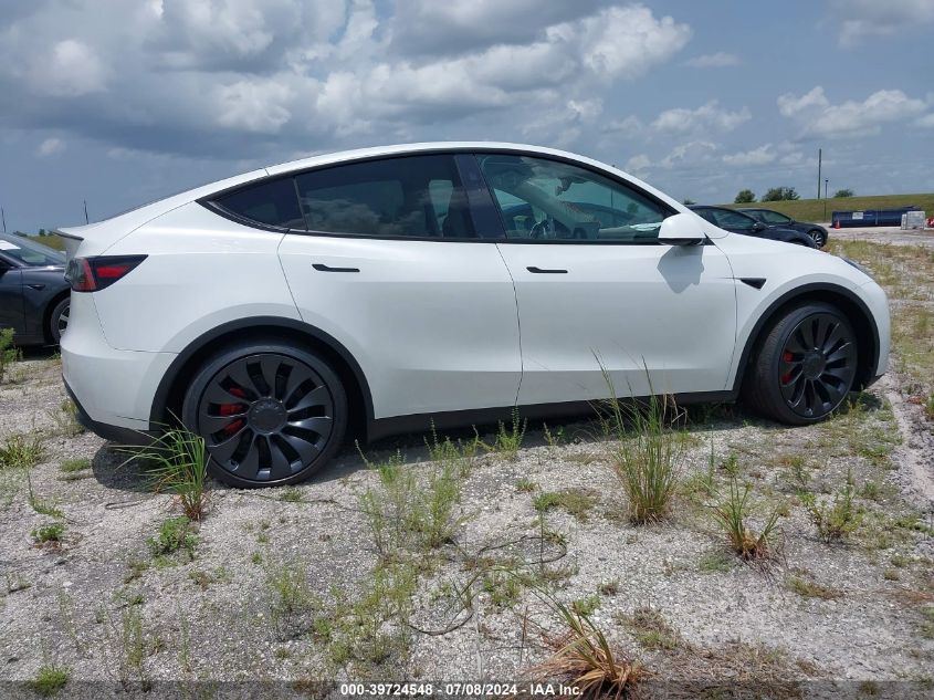 2024 Tesla Model Y Performance Dual Motor All-Wheel Drive VIN: 7SAYGDEF2RA289139 Lot: 39724548