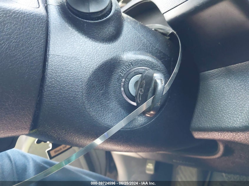 2016 Toyota Camry Le/Xle/Se/Xse VIN: 4T1BF1FKXGU162383 Lot: 39724596