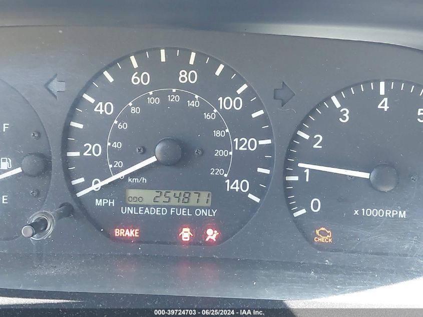 1999 Toyota Camry Le VIN: 4T1BG22K0XU490176 Lot: 39724703