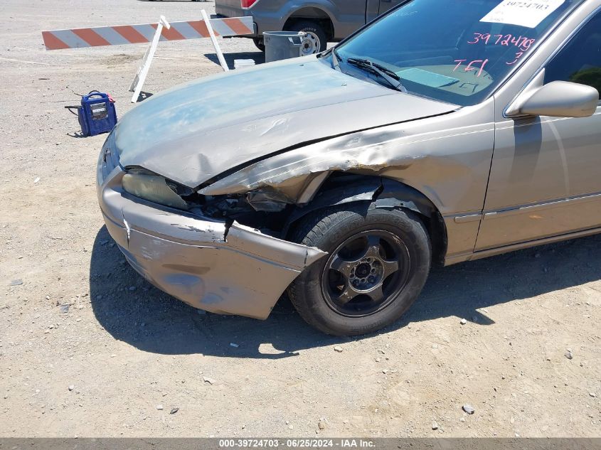 1999 Toyota Camry Le VIN: 4T1BG22K0XU490176 Lot: 39724703