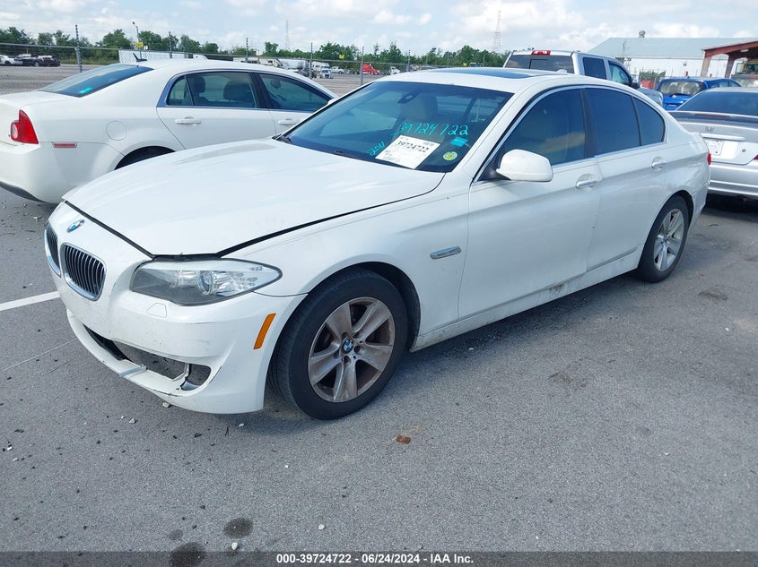 2011 BMW 528I VIN: WBAFR1C56BC742009 Lot: 39724722