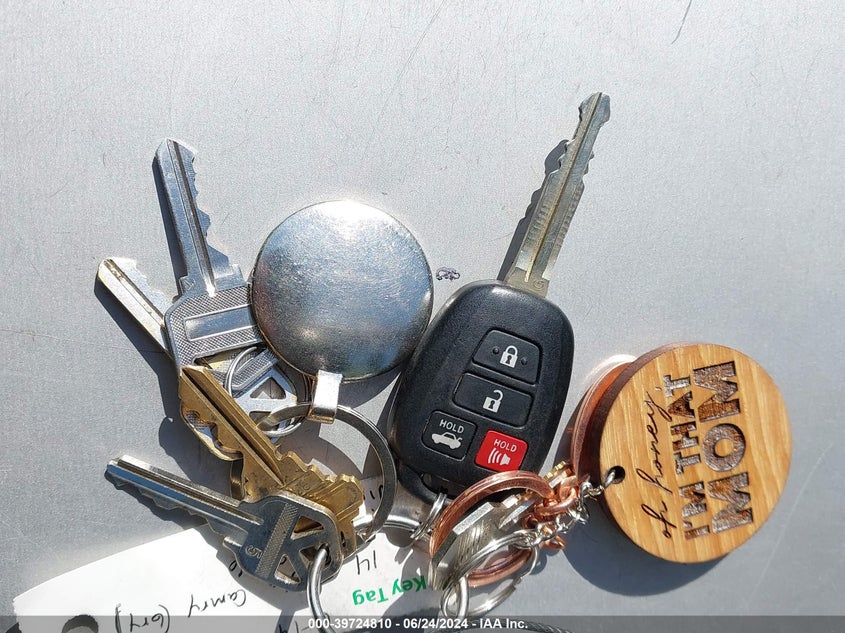 2014 Toyota Camry Le VIN: 4T1BF1FK6EU412327 Lot: 39724810