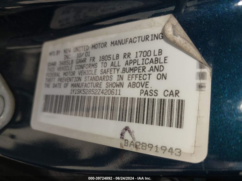 2002 Chevrolet Prizm VIN: 1Y1SK52852Z420611 Lot: 39724892