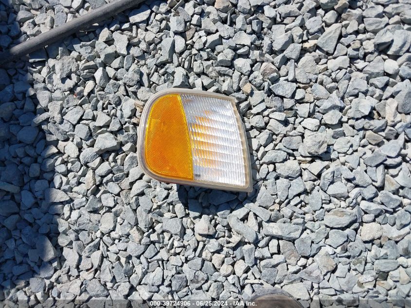 1998 Ford F-150 Lariat/Standard/Xl/Xlt VIN: 1FTZX1761WNA23110 Lot: 39724906