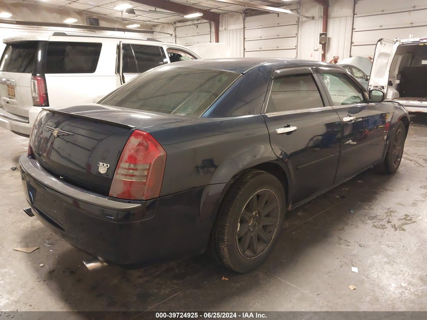 2006 Chrysler 300C VIN: 2C3KA63HX6H156906 Lot: 39724925