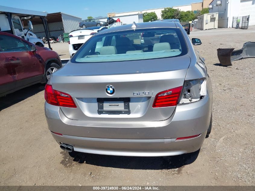 2011 BMW 528I VIN: WBAFR1C56BC746593 Lot: 39724930