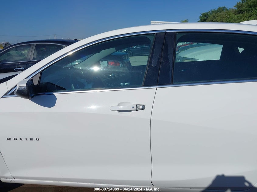 2018 Chevrolet Malibu Lt VIN: 1G1ZD5ST2JF143457 Lot: 39724989