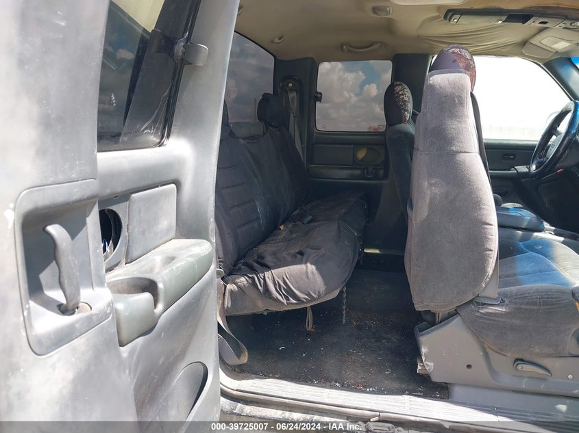 2000 Chevrolet Silverado 1500 Ls VIN: 1GCEK19T5YE131510 Lot: 39725007