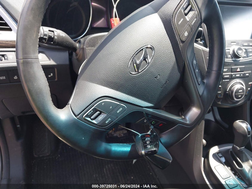 2015 Hyundai Santa Fe Sport 2.0L Turbo VIN: 5XYZWDLA8FG288709 Lot: 39725031