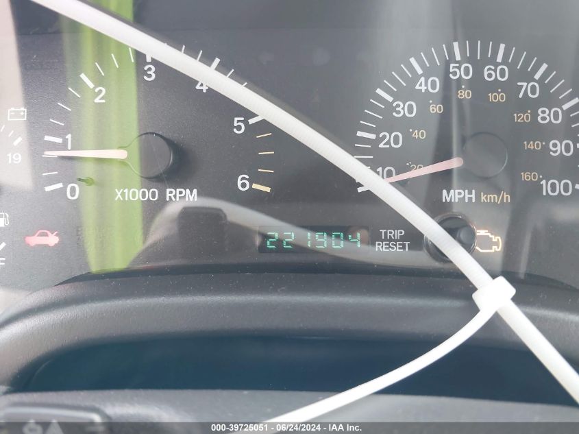 2000 Jeep Cherokee Sport VIN: 1J4FF48S0YL250140 Lot: 39725051