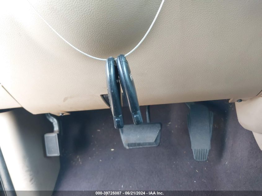 2010 Dodge Ram 1500 Slt/Sport/Trx VIN: 1D7RB1GP8AS117024 Lot: 39725087