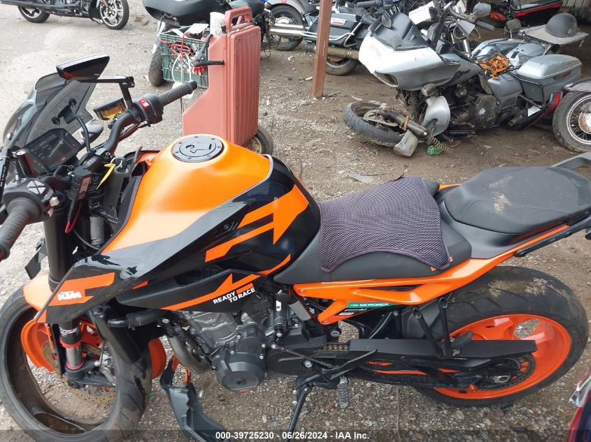 VBKTU9400NM842223 2022 Ktm 890 Duke R