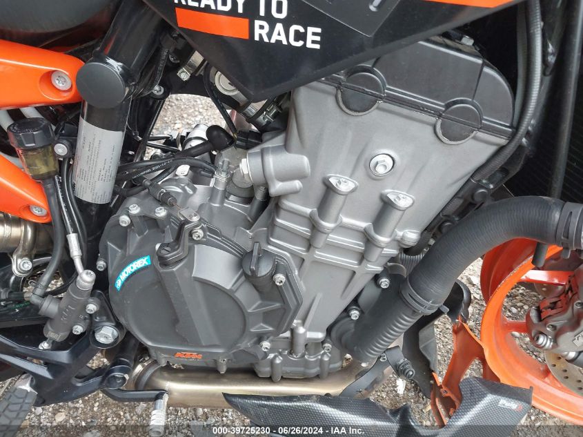 2022 Ktm 890 Duke R VIN: VBKTU9400NM842223 Lot: 39725230