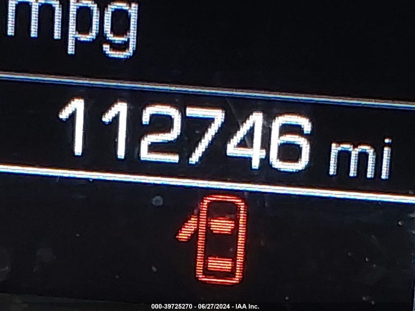 2018 Chevrolet Equinox Premier VIN: 2GNAXVEV8J6121070 Lot: 39725270