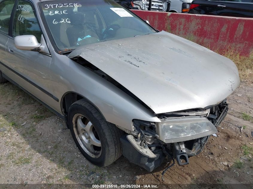 1996 Honda Accord Lx/Ex VIN: 1HGCD5633TA005015 Lot: 39725510