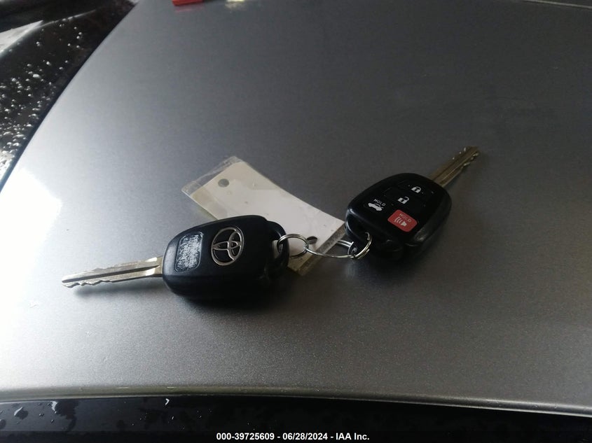 2015 Toyota Camry Se VIN: 4T1BF1FK5FU904719 Lot: 39725609