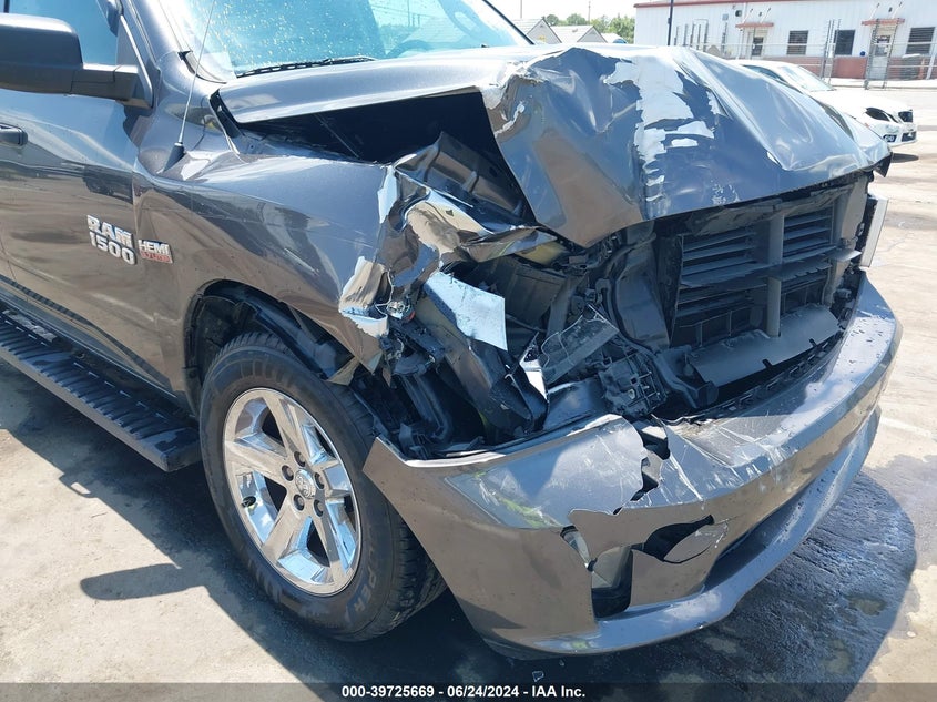 2017 Ram 1500 Express Quad Cab 4X2 6'4 Box VIN: 1C6RR6FT1HS791289 Lot: 39725669