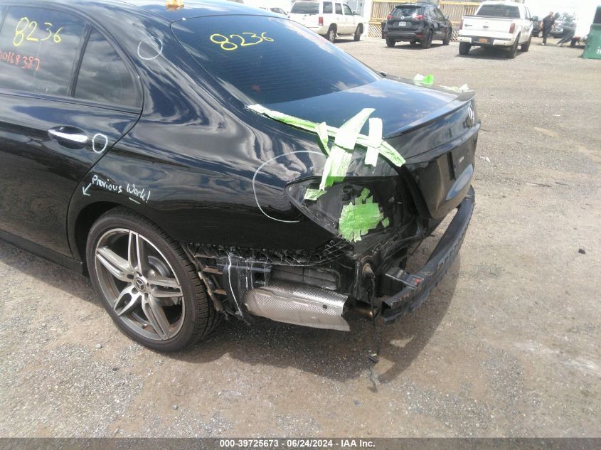 2019 Mercedes-Benz E 300 4Matic VIN: WDDZF4KB2KA568572 Lot: 39725673