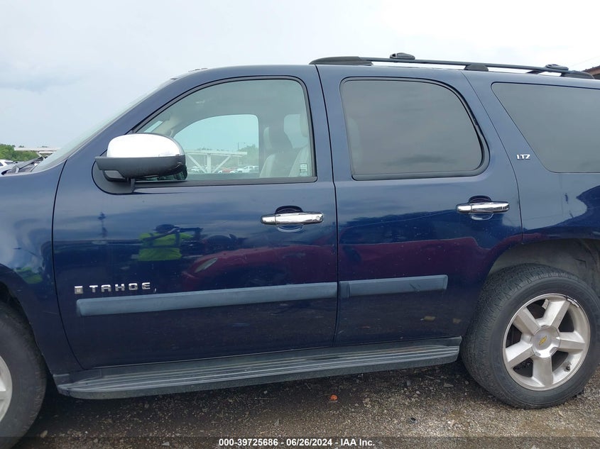 2007 Chevrolet Tahoe K1500 VIN: 1GNFK13067R294345 Lot: 39725686