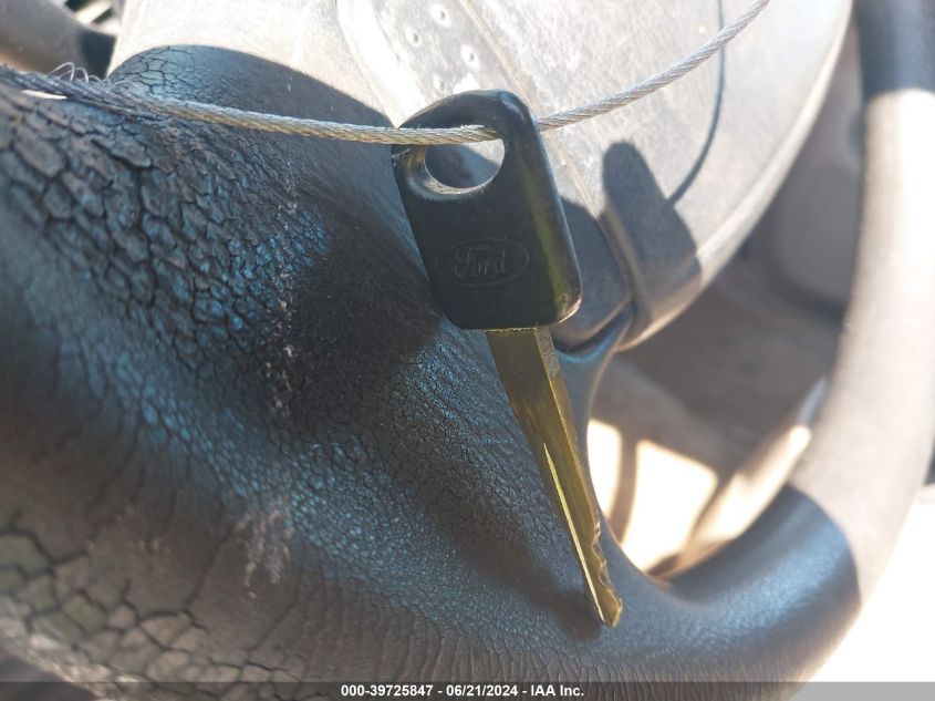 1997 Ford F-150 Lariat/Xl/Xlt VIN: 1FTDX18W5VNC64742 Lot: 39725847