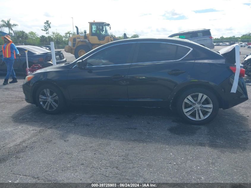 2013 Acura Ilx 2.0L VIN: 19VDE1F30DE000760 Lot: 39725903