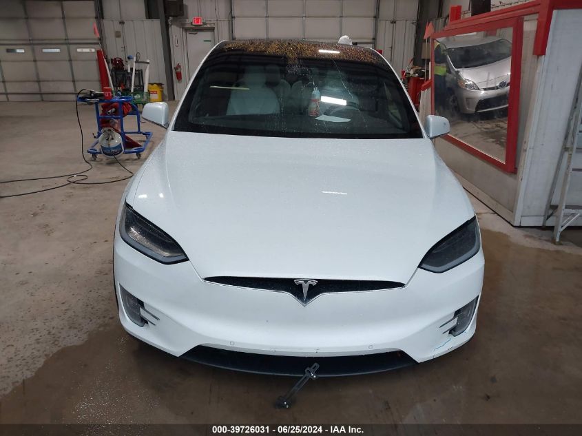 2017 Tesla Model X 100D/75D/90D VIN: 5YJXCBE23HF055745 Lot: 39726031