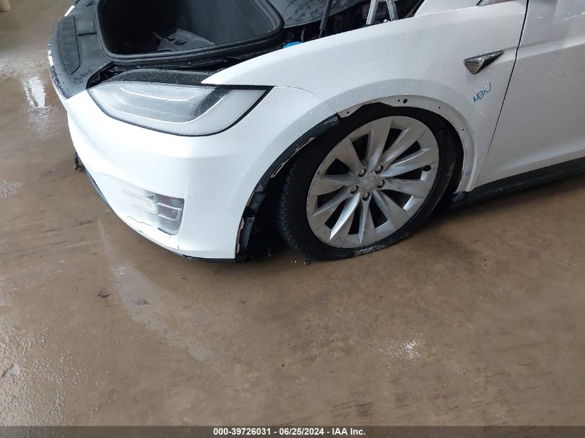 2017 Tesla Model X 100D/75D/90D VIN: 5YJXCBE23HF055745 Lot: 39726031