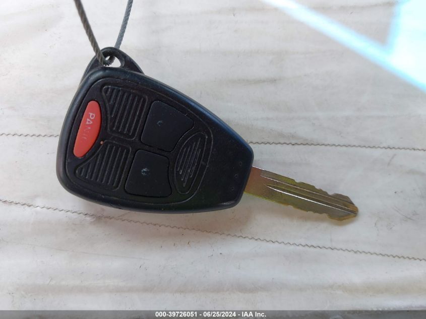 2007 Dodge Ram 1500 Slt/Trx4 Off Road/Sport VIN: 1D7HU18217S211280 Lot: 39726051