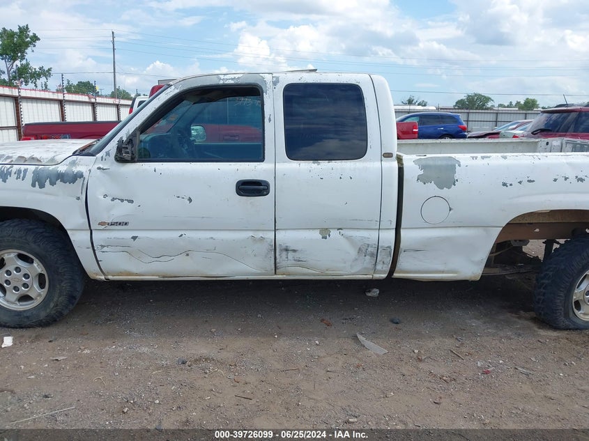 2001 Chevrolet Silverado 1500 VIN: 2GCEK19T811382254 Lot: 39726099