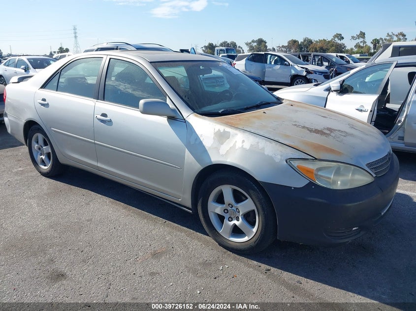2004 Toyota Camry Le VIN: 4T1BE32K24U801209 Lot: 39726152