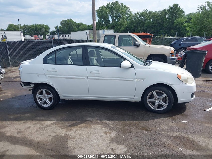 2007 Hyundai Accent Gls VIN: KMHCN46CX7U143902 Lot: 39726214
