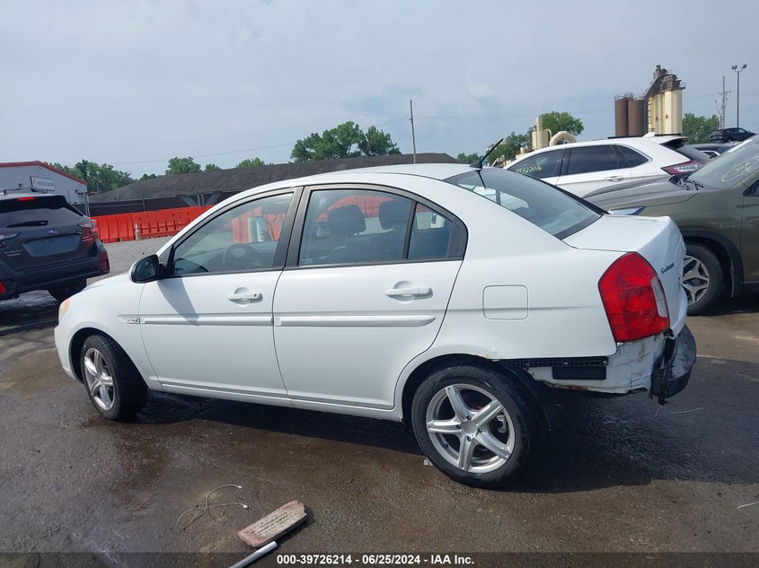 2007 Hyundai Accent Gls VIN: KMHCN46CX7U143902 Lot: 39726214