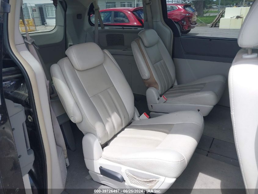 2010 Chrysler Town & Country Touring VIN: 2A4RR5D17AR129805 Lot: 39726497