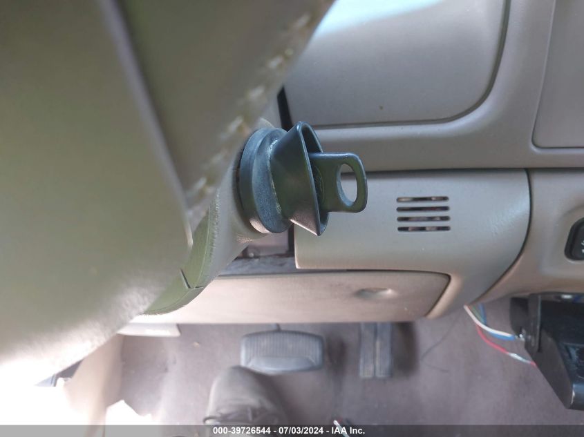 2004 Ford F350 Super Duty VIN: 1FTWW33P94EB06605 Lot: 39726544