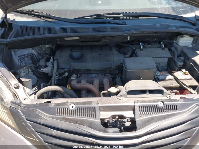 2011 Toyota Sienna VIN: 5TDKA3DCXBS003533 Lot: 39726597