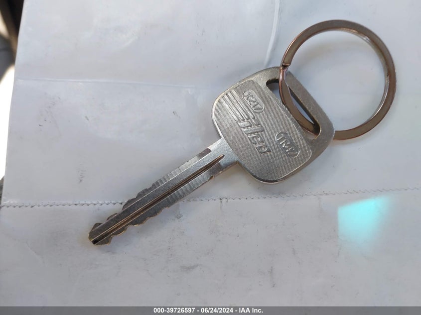 2011 Toyota Sienna VIN: 5TDKA3DCXBS003533 Lot: 39726597