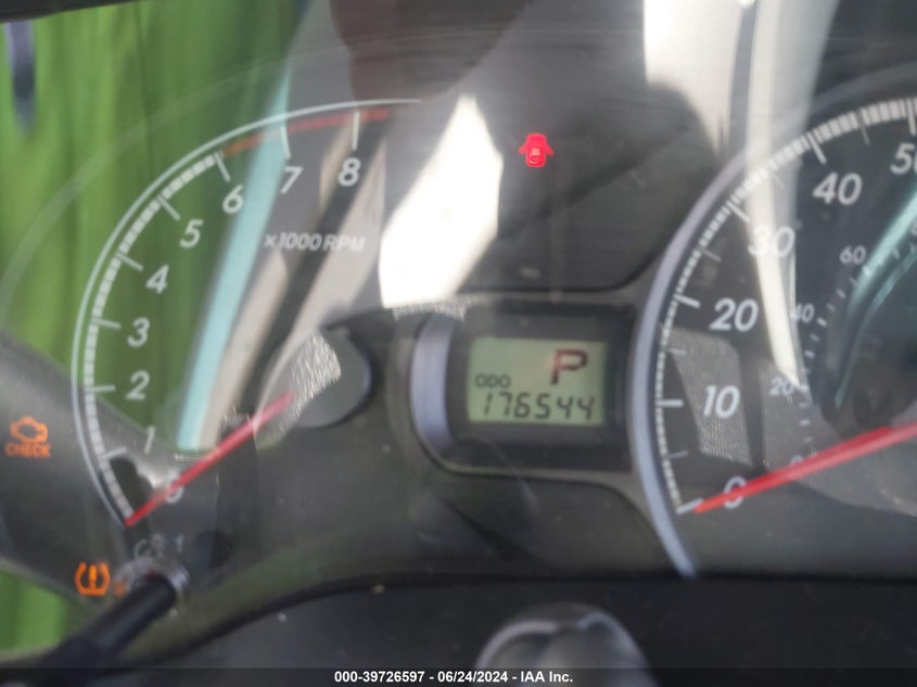 2011 Toyota Sienna VIN: 5TDKA3DCXBS003533 Lot: 39726597