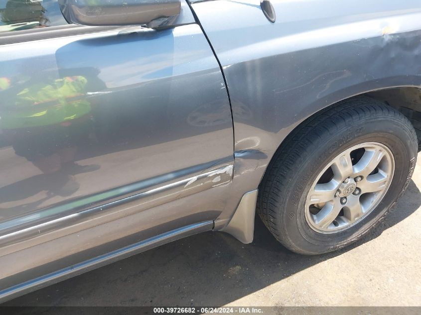 2004 Toyota Highlander V6 VIN: JTEDP21A040035686 Lot: 39726682